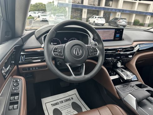 Certified 2024 Acura MDX w/ Technology Package FWD image 26