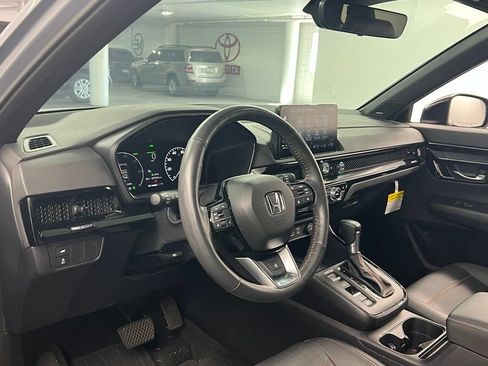 Used 2024 Honda CR-V Sport Touring image 11