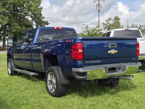 Used 2018 Chevrolet Silverado 2500 LT w/ LT Fleet Convenience Package AWD/4WD image 5