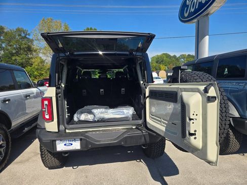 New 2025 Ford Bronco Badlands AWD/4WD image 5