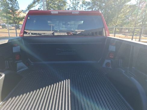 Used 2022 Chevrolet Silverado 1500 Custom w/ Safety Confidence Package image 17