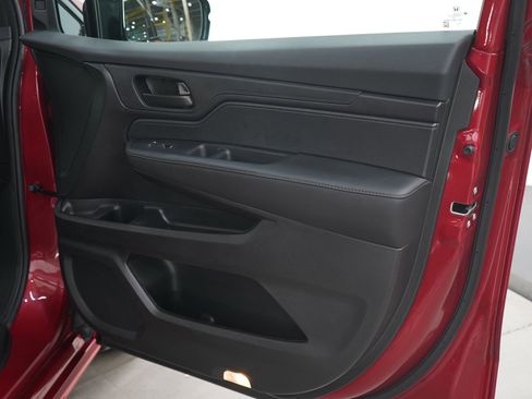 Used 2025 Honda Odyssey Sport-L image 8