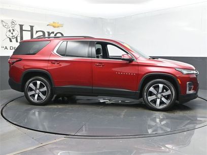 Used 2023 Chevrolet Traverse LT w/ LT Premium Package