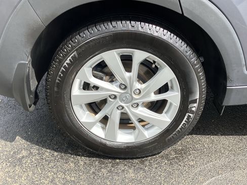 Used 2019 Hyundai Tucson Value FWD image 13