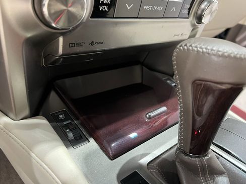 Used 2018 Lexus GX 460 Premium w/ Premium Package image 46