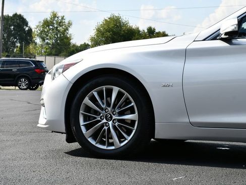 Used 2020 INFINITI Q50 Luxe w/ Essential Package (3.0T Luxe) AWD/4WD image 12