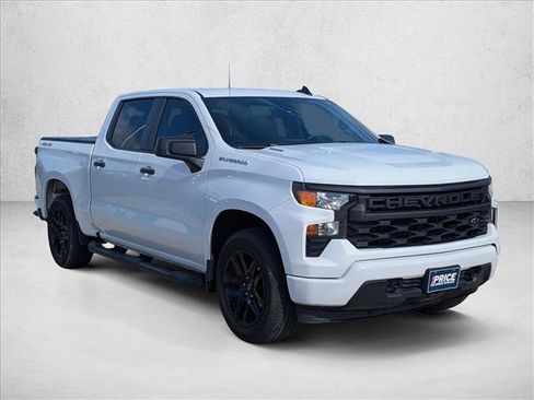 Used 2025 Chevrolet Silverado 1500 Custom w/ LPO, Dark Essentials Package AWD/4WD image 3
