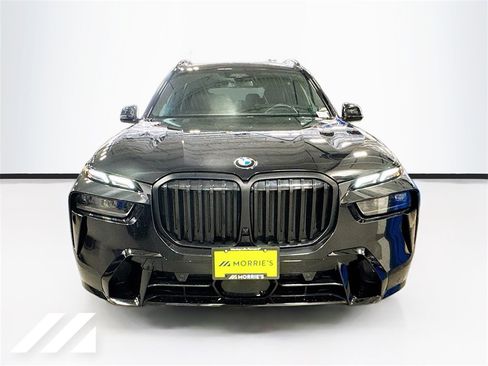 Used 2023 BMW X7 xDrive40i w/ M Sport Package image 2