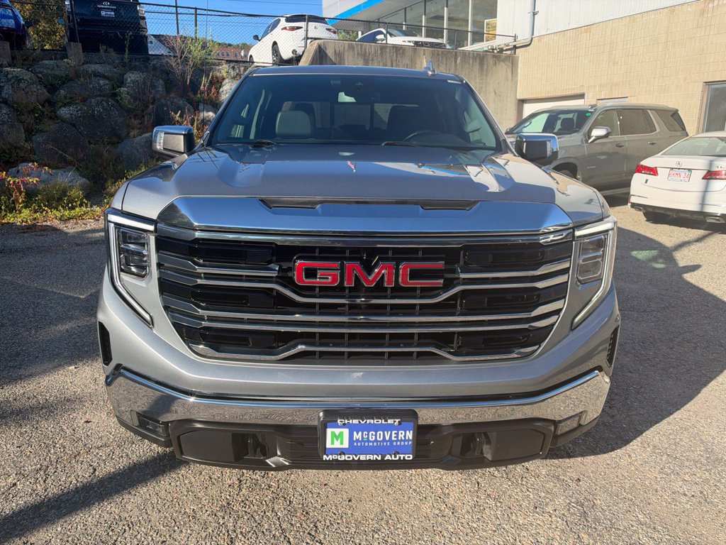 Used 2023 GMC Sierra 1500 SLT w/ SLT Premium Package AWD/4WD image 9