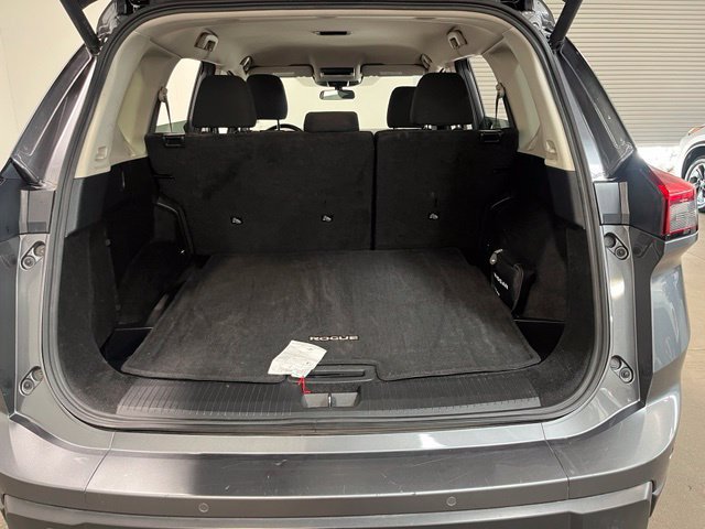 Used 2025 Nissan Rogue SV AWD/4WD image 17