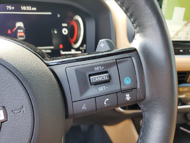 Used 2023 Nissan Rogue Platinum w/ Platinum Premium Package FWD image 17