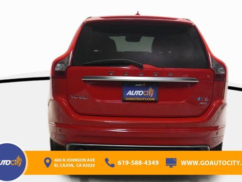 Used 2017 Volvo XC60 T6 R-Design w/ Climate Package image 12