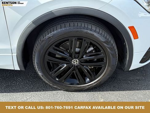 Used 2022 Volkswagen Tiguan SE R-Line image 15