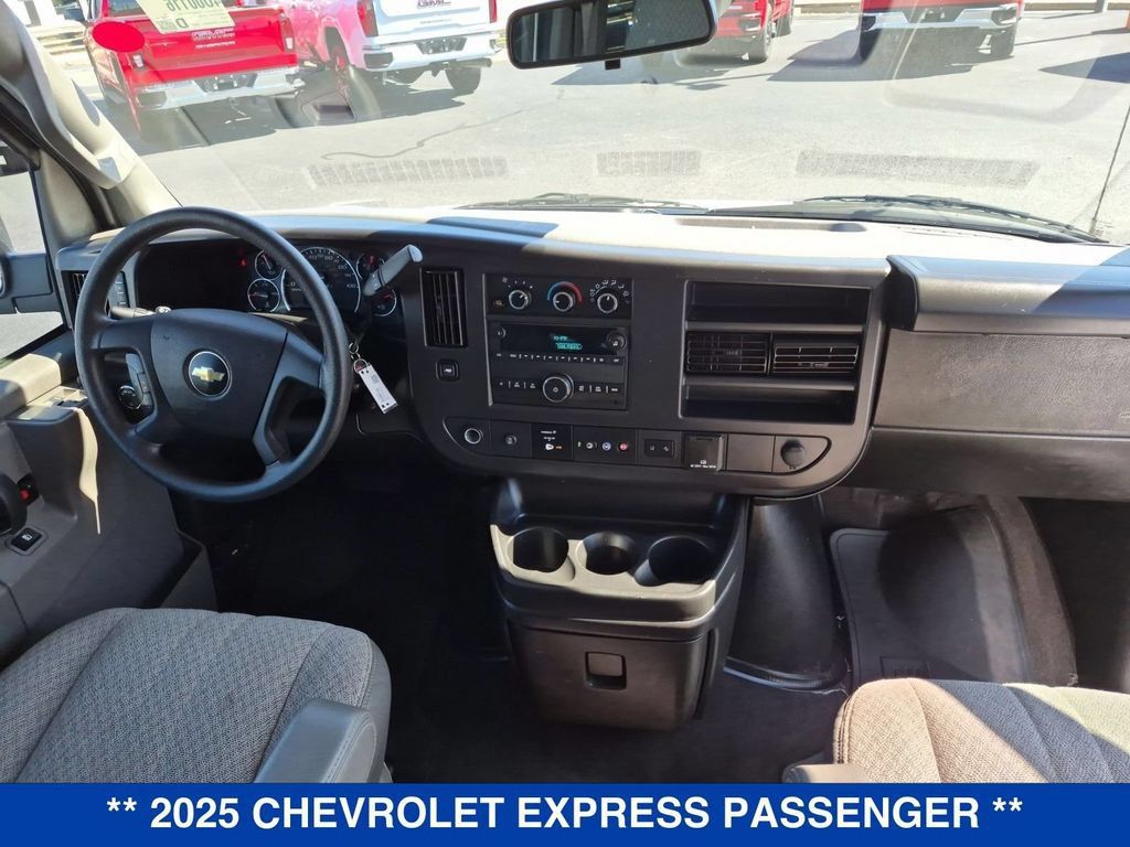Used 2025 Chevrolet Express 3500 LT w/ LT Preferred Equipment Group RWD image 14