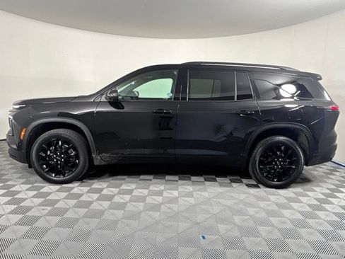 Used 2024 Chevrolet Traverse LT w/ Enhanced Driving Package AWD/4WD image 37