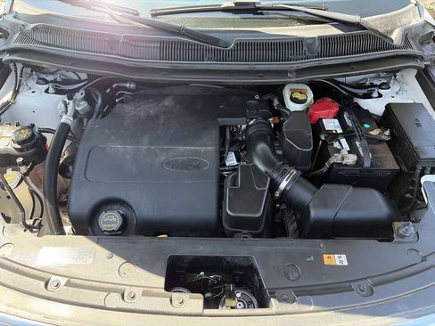 Used 2017 Ford Explorer Limited w/ Equipment Group 301A FWD image 36