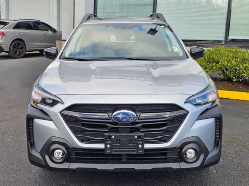 Used 2023 Subaru Outback Onyx Edition image 2