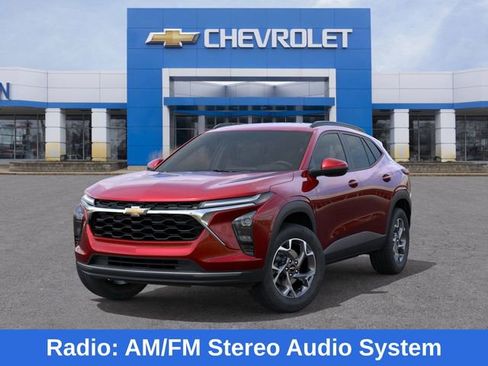 New 2026 Chevrolet Trax LT w/ Driver Confidence Package image 7