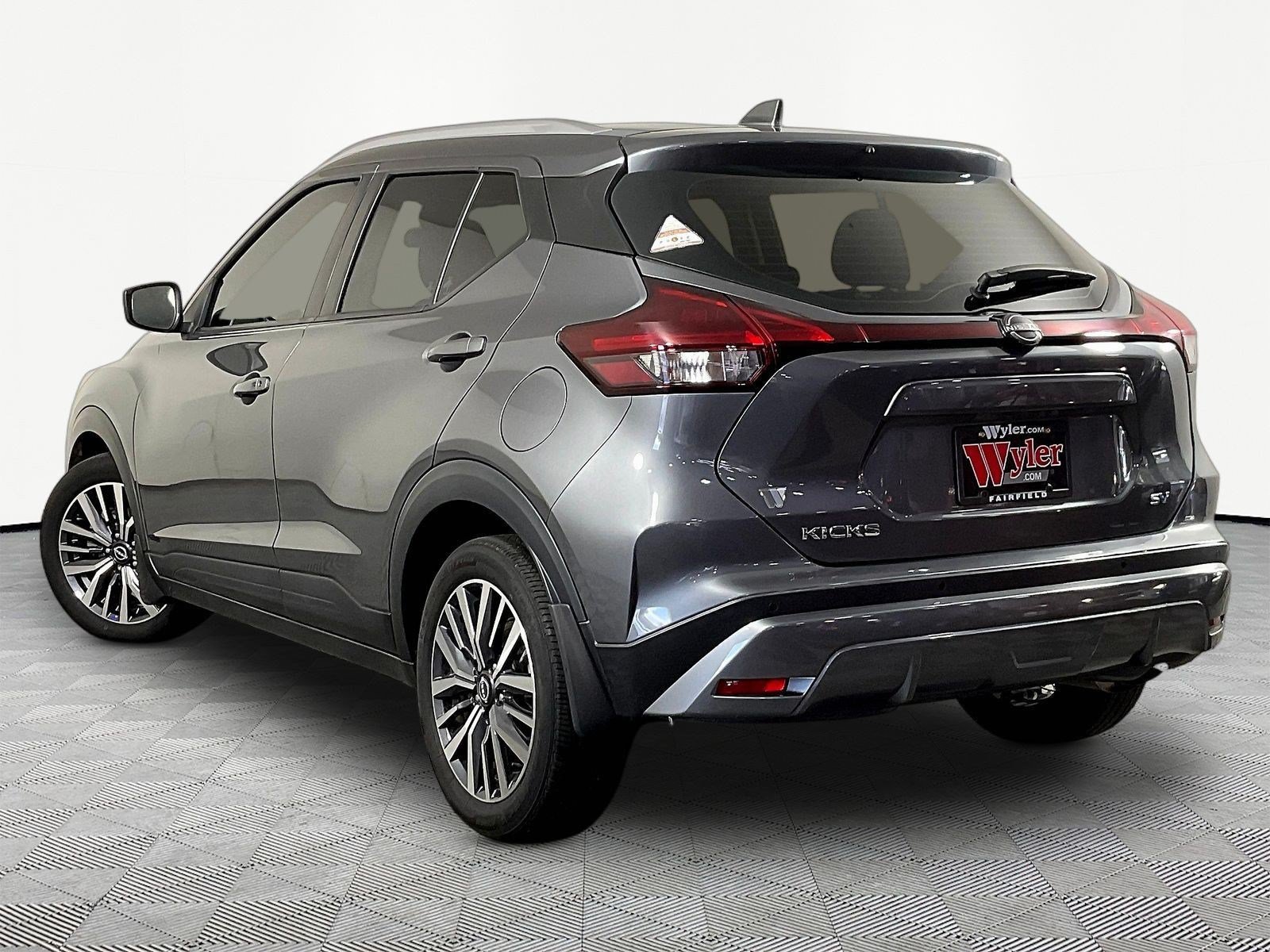 Certified 2023 Nissan Kicks SV FWD image 4