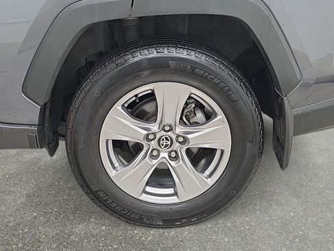 Certified 2022 Toyota RAV4 XLE w/ Convenience Package AWD/4WD image 30