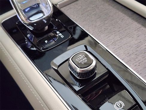 New 2026 Volvo XC90 B6 Ultra image 20