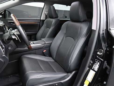 Used 2022 Lexus RX 350L Premium image 18