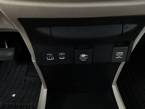 Used 2025 Honda Odyssey Touring image 31