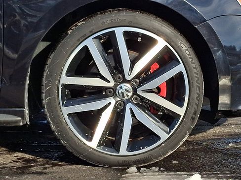 Used 2014 Volkswagen Jetta GLI Autobahn image 8