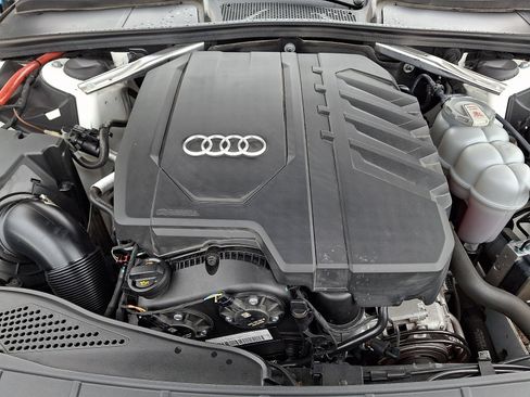 Used 2021 Audi A4 2.0T Premium w/ Convenience Package AWD/4WD image 29