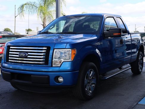 Used 2012 Ford F150 XLT w/ XLT Custom Pkg image 2
