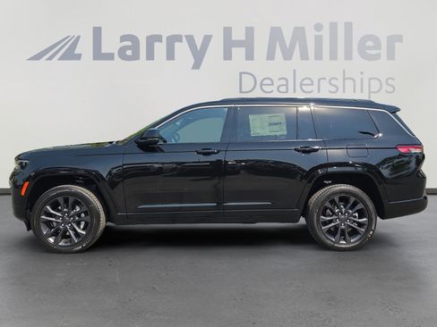 New 2026 Jeep Grand Cherokee L Limited AWD/4WD image 2