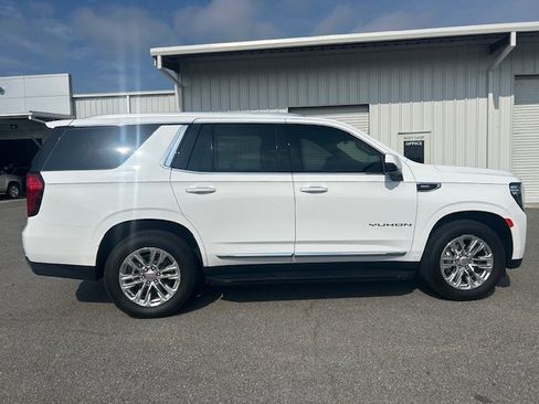 Used 2023 GMC Yukon SLT w/ SLT Premium Package RWD image 6