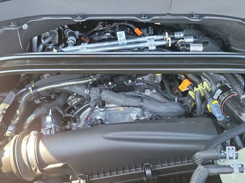 Used 2026 Ford Explorer ST-Line w/ ST-Line Street Pack RWD image 30