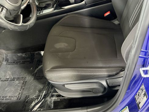 Used 2023 Hyundai Elantra SEL w/ Convenience Package FWD image 19