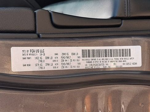 Used 2019 Jeep Grand Cherokee Laredo AWD/4WD image 26
