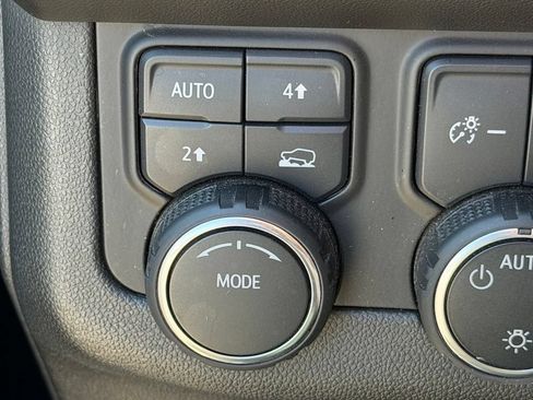 Used 2024 Chevrolet Suburban RST w/ Luxury Package AWD/4WD image 19