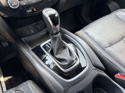 Used 2017 Nissan Rogue Sport SL FWD image 29