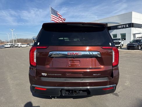 Used 2023 GMC Yukon SLT w/ Max Trailering Package image 4