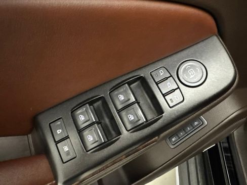 Used 2016 Chevrolet Tahoe LTZ AWD/4WD image 27
