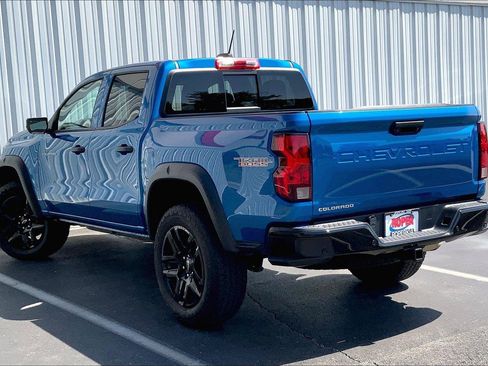 Used 2024 Chevrolet Colorado Trail Boss w/ Advanced Trailering Package AWD/4WD image 9