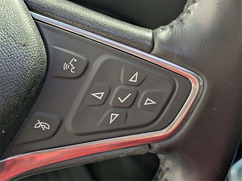 Used 2019 Chevrolet Equinox LT image 17