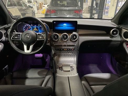 Certified 2022 Mercedes-Benz GLC 300 w/ Premium Package Lite image 2