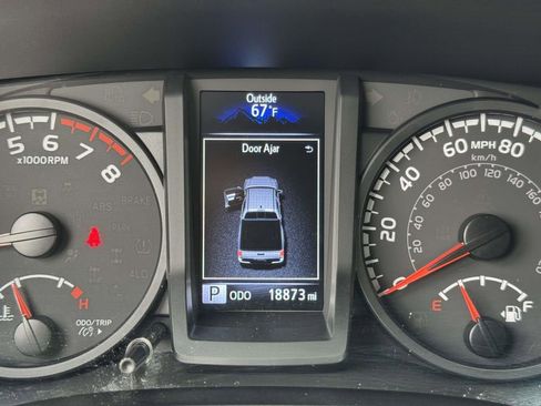 Used 2023 Toyota Tacoma SR image 12