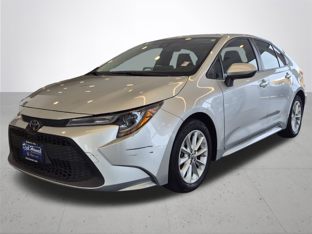 Used 2020 Toyota Corolla LE w/ LE Premium Package FWD image 2