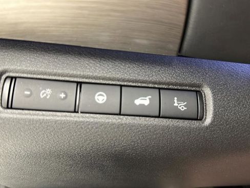 Used 2024 Nissan Pathfinder Platinum AWD/4WD image 29