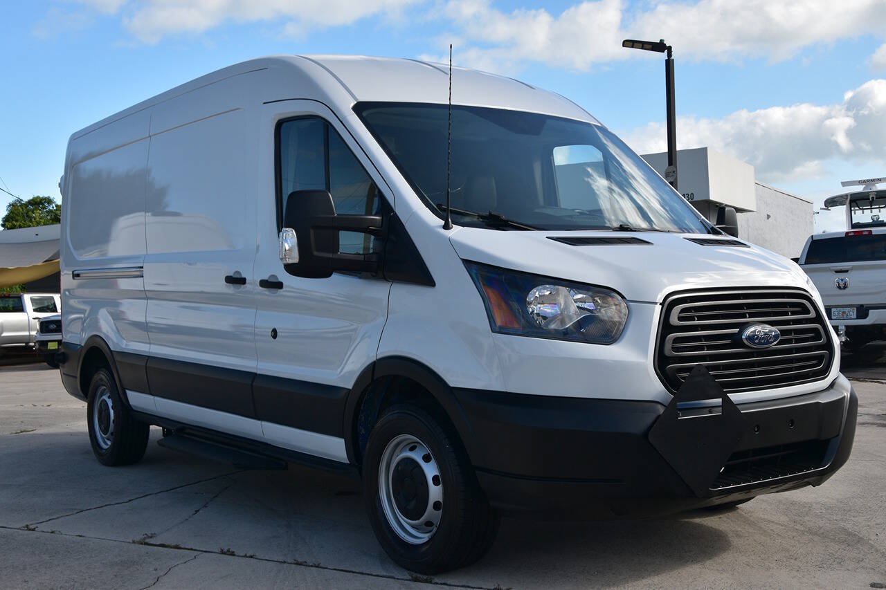 Used 2019 Ford Transit 250 148 Medium Roof RWD image 1