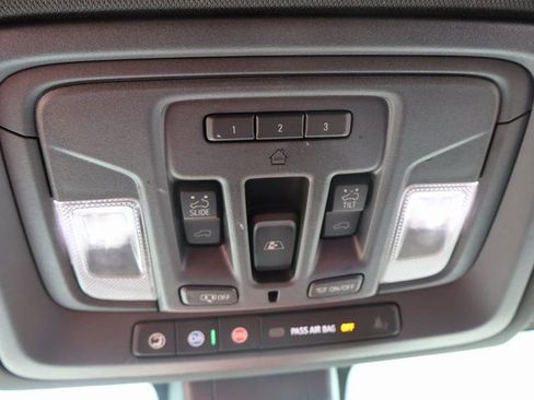 Used 2019 Chevrolet Silverado 1500 High Country w/ High Country Premium Package AWD/4WD image 49