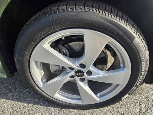 New 2025 Audi Q5 Prestige image 9