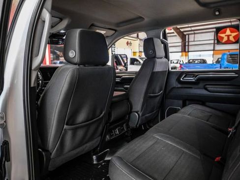 Used 2024 Chevrolet Silverado 2500 LT w/ Convenience Package AWD/4WD image 36