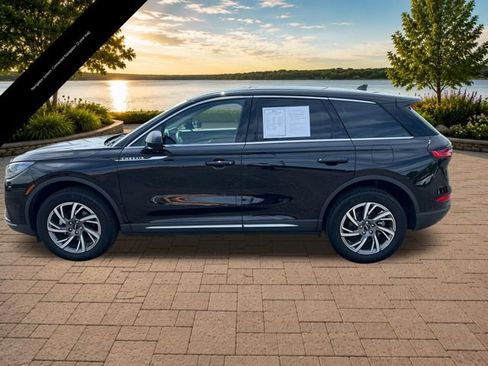 Certified 2024 Lincoln Corsair AWD image 3